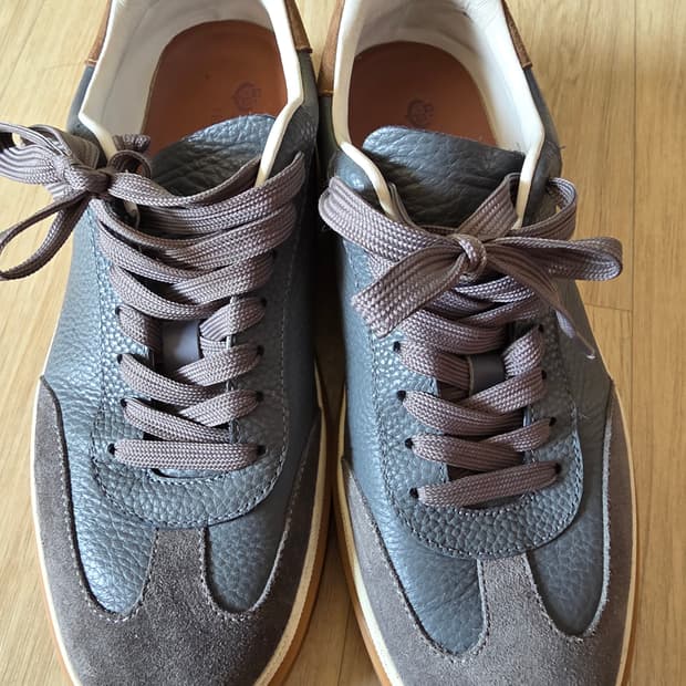 로로피아나스니커즈 41