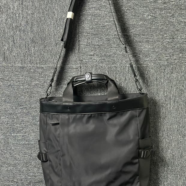 내셔널지오그래픽 토트백 블랙