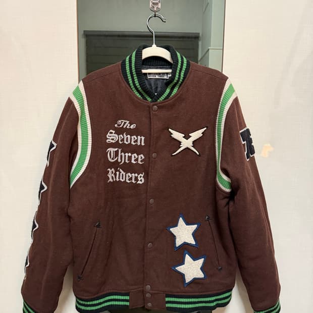 별 패치 배색 바시티