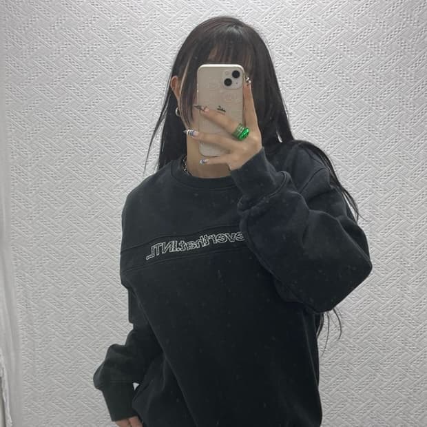 디스이즈네버댓 올드스쿨 유니크 키치 로고 기모 맨투맨 L C07971