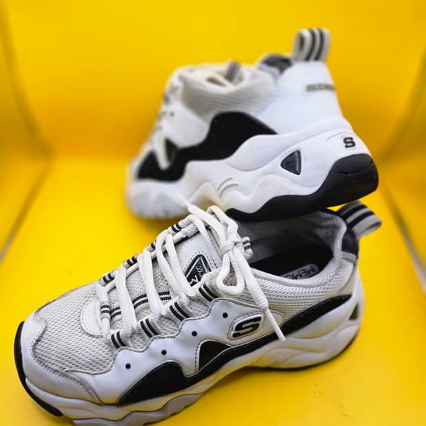 스케쳐스 딜라이트3 운동화 235