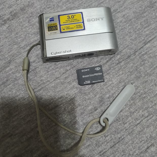 소니 사이버샷 dsc-t70 일반 디카