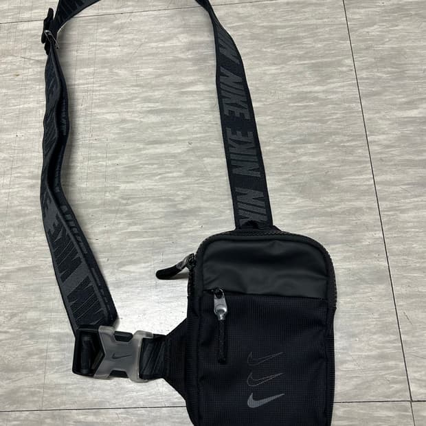 나이키 블랙 미니 크로스백