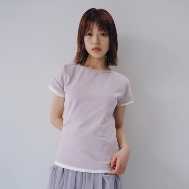 BACK BUTTON SHIRRING T-SHIRT, LAVENDER