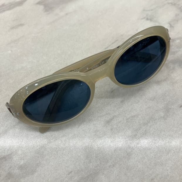 보이런던 Boy London 반투명 블루틴트 오벌 선글라스 