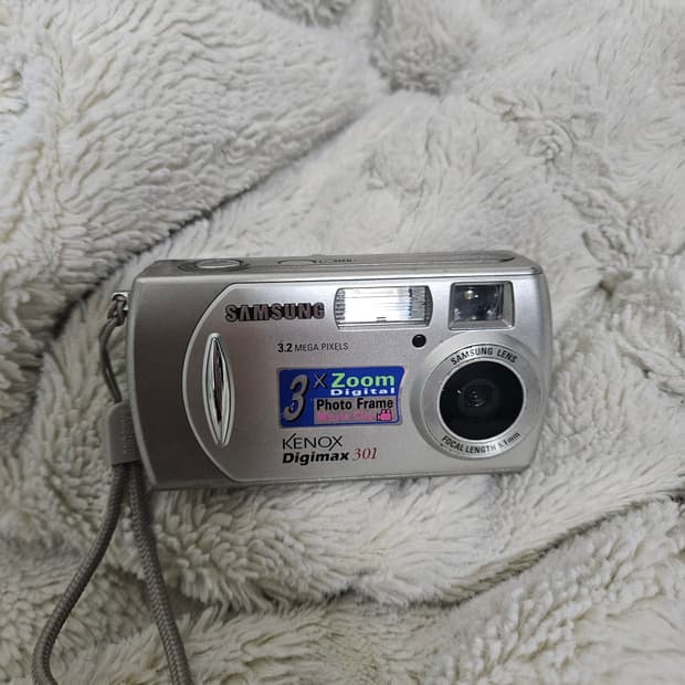 삼성 케녹스 디지맥스 301 레트로 디카 디지털카메라