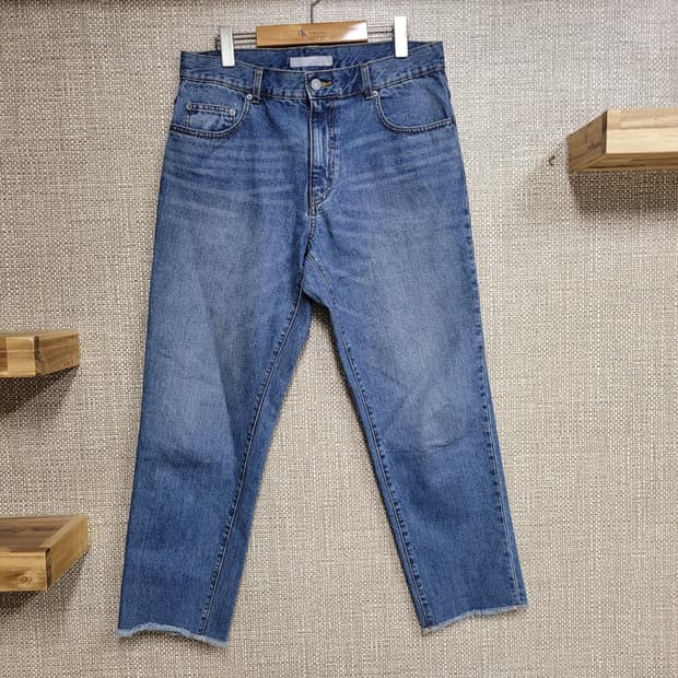 32~33인치 에잇세컨즈 크롭핏 청바지 