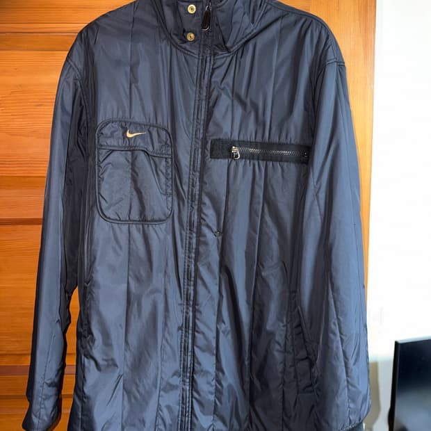 05년생 나이키 빈티지 폴리자켓