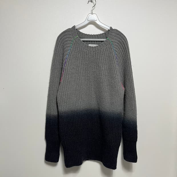 비바스튜디오 니트