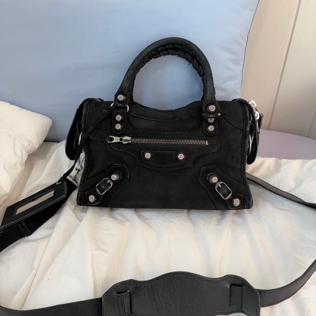 [A급 정품] 발렌시아가 시티 모터백 미니 블랙 스웨이드