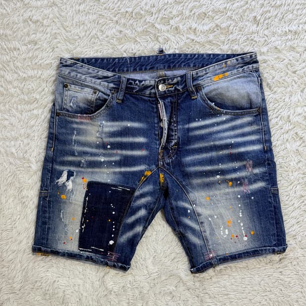 DSQUARED2 페인팅 디스트로이드 슬림 진 반바지