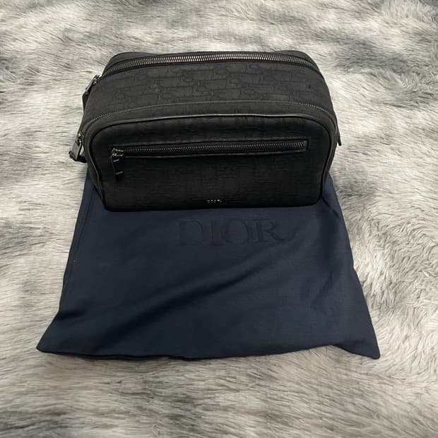 디올 오블리크 돕키트 블랙 클러치