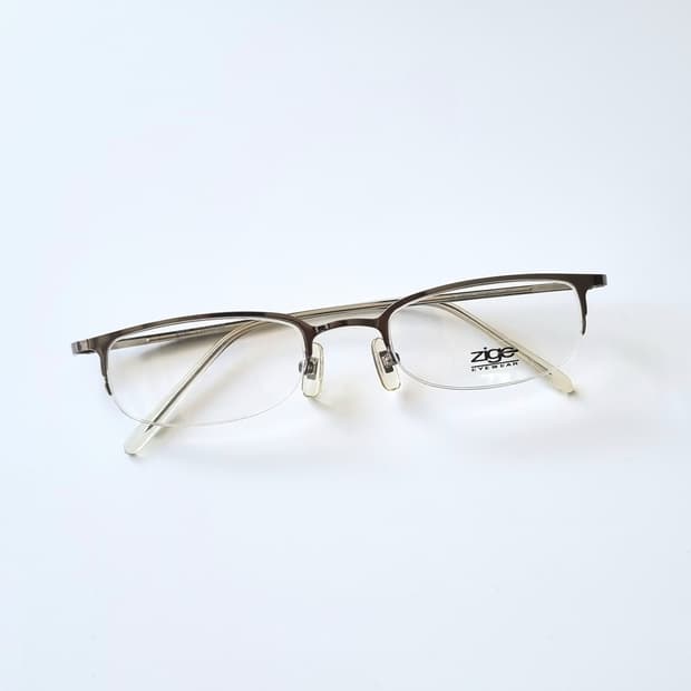 데드스탁 긱시크  반무테 초경량 안경테 640