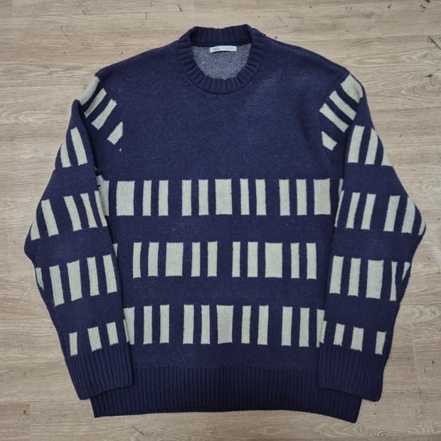 자라 패턴 클래식 라운드 니트 M(95)