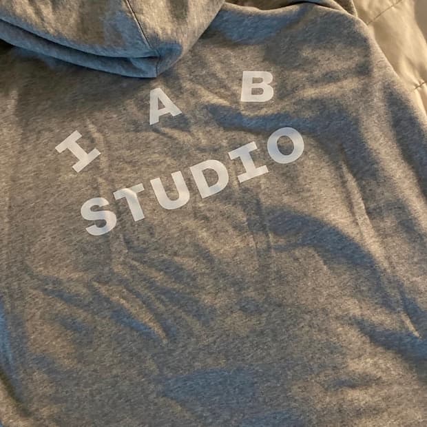 IAB STUDIO 아이앱 스튜디오 26ss 후드집업