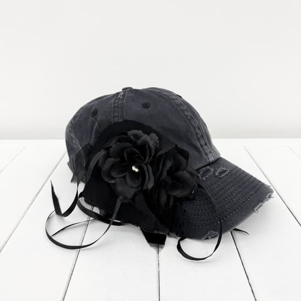 PETRA FAGERSTROM FLOWER CAP