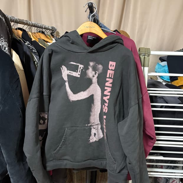 앙팡 리쉬 디프리메 Benny’s video 후드티 