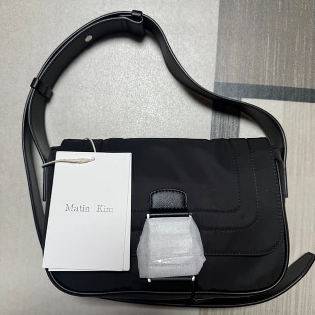 마뗑킴 미니 버클백