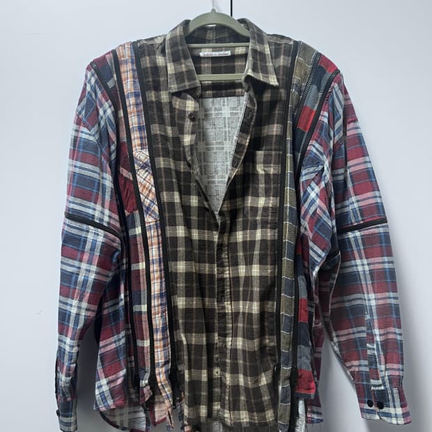 Rebuild by needles 셔츠 판매 합니다