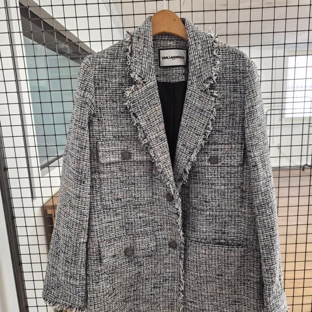 55) 칼 라거펠트 트위드 자켓 팝니다