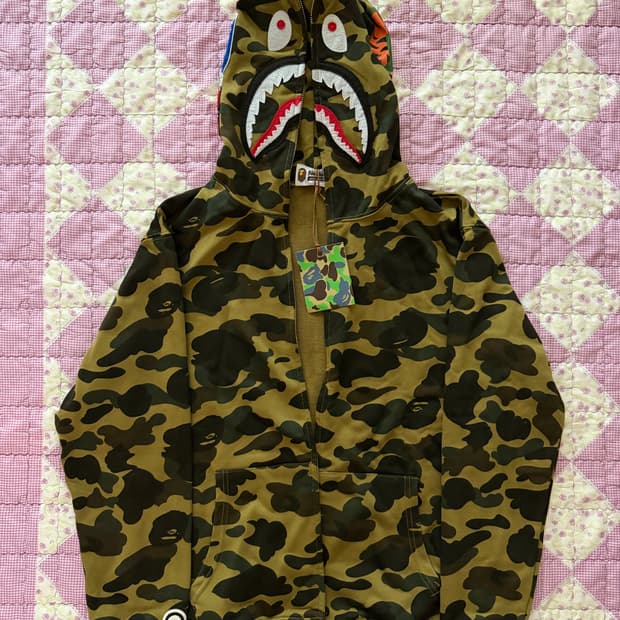 베이프 Bape 카모 샤크 후드 집업