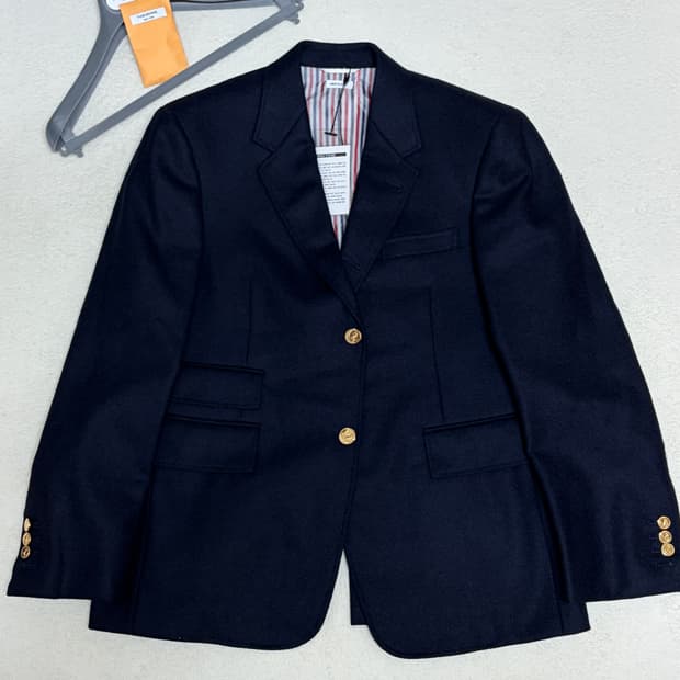 (새거급,매장판) 톰브라운 쉐틀랜드 금장 블레이저 1 톰브라운 금장 자켓