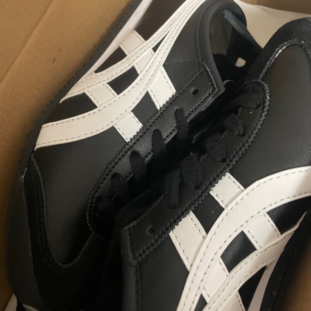 오니츠카 타이거 멕시코66 225 새상품