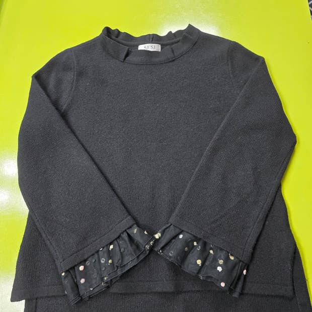 SJSJ 블랙 프릴 포인트 니트 (1214)