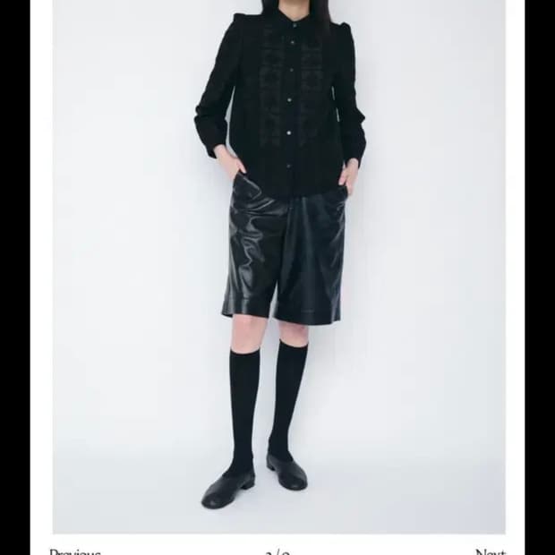 코스모스 레이스 퍼프 셔츠 