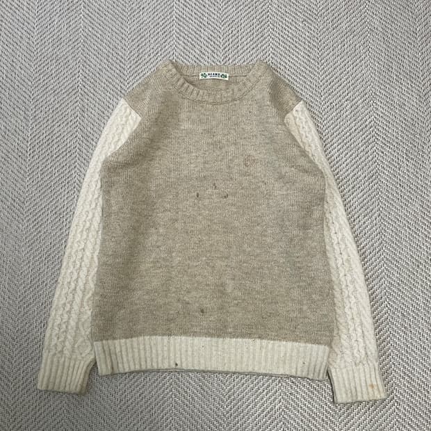 빔즈 크루넥 베이지 배색 니트 