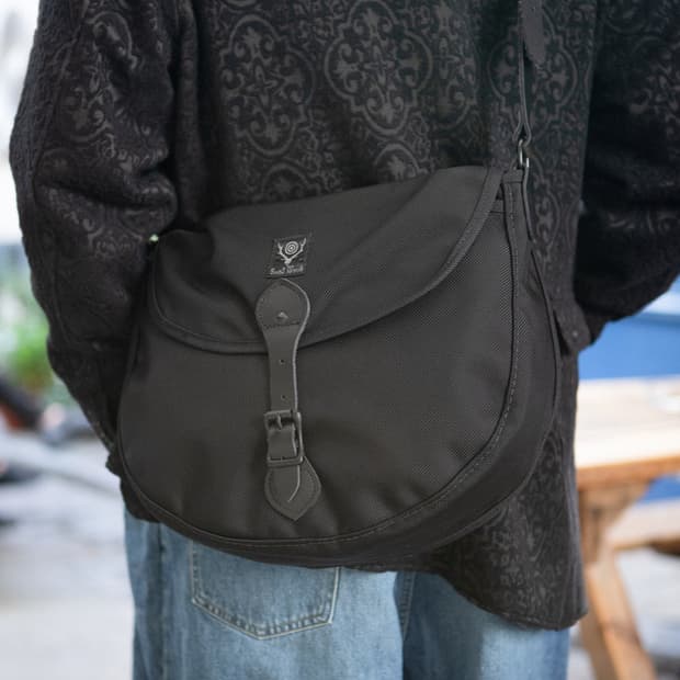 south2 west8 선포저 바이노큘러 백 블랙