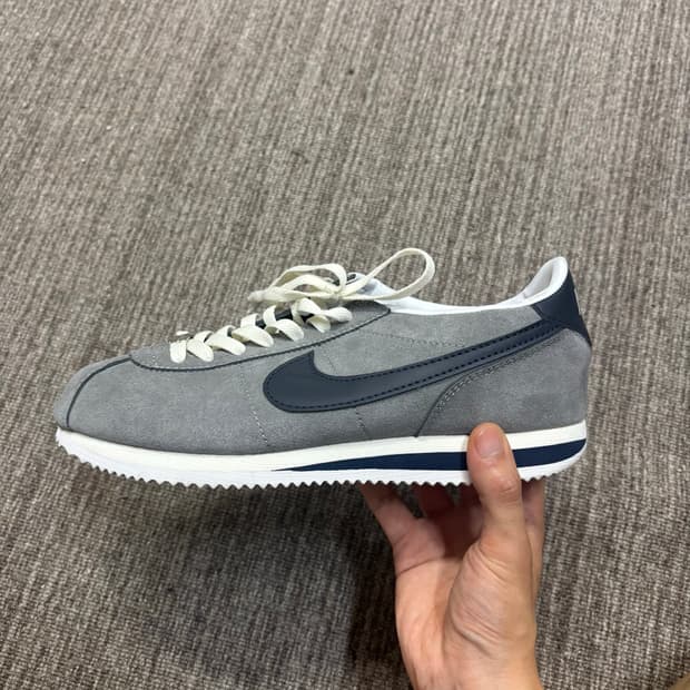 나이키 코르테즈 조지타운 280