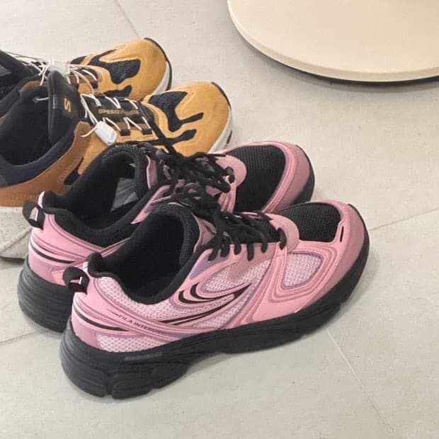 휠라 인터런 핑크블랙 240