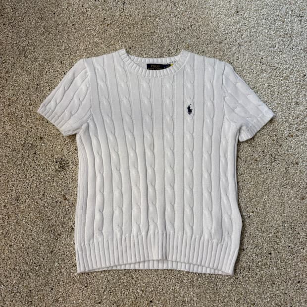 폴로 반팔 니트