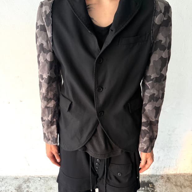 Comme des Garcons Black