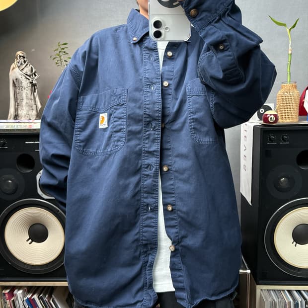 칼하트 네이비셔츠