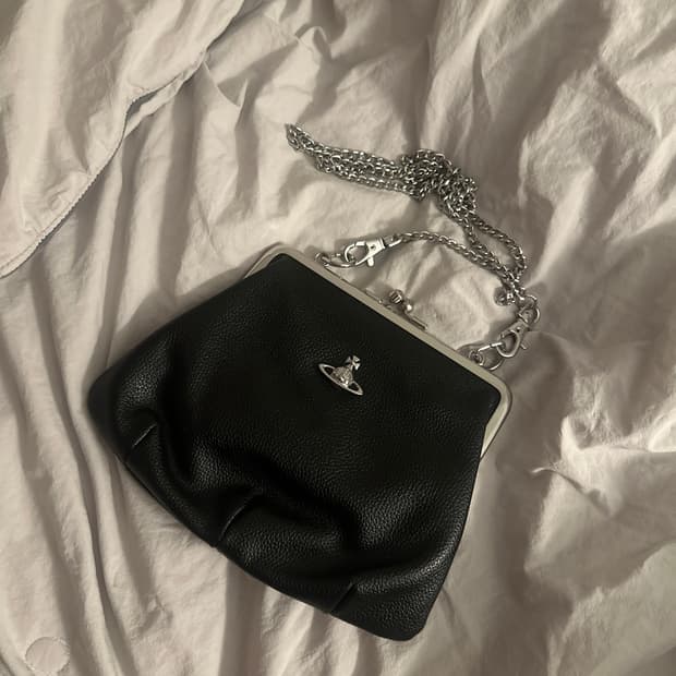 비비안웨스트우드 크로스백 