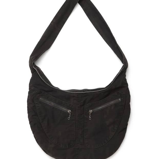 해칭룸 블랙 카모 백