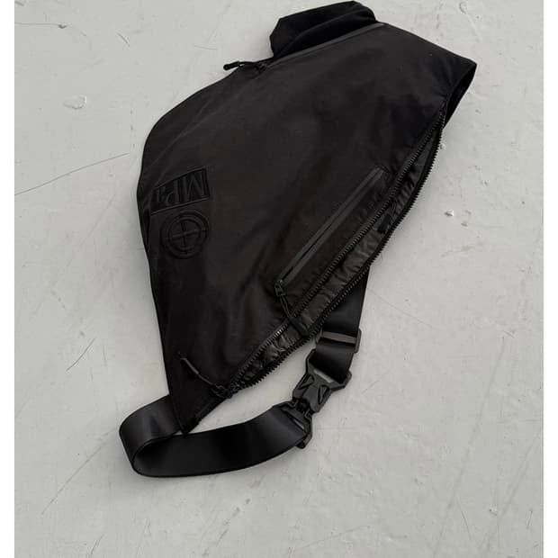 구매) MPa utility sling bag 플라스틱프로덕트