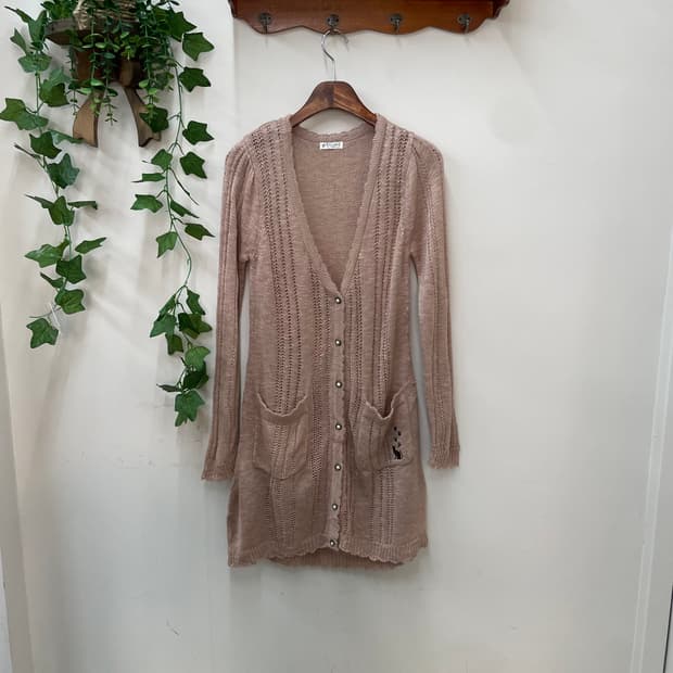 엑시즈팜 모리 페어리 냥이 자수 피치 핑크베이지 롱 슬림 가디건