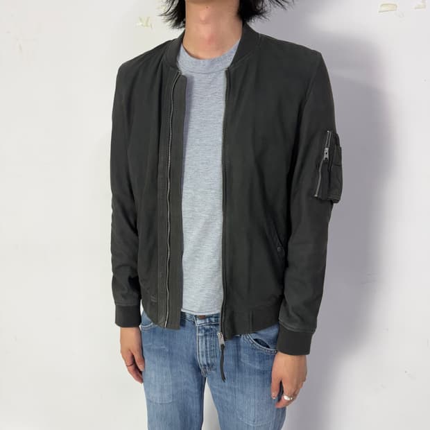 올세인츠 다크쉐도우 무드 스웨이드 레더자켓