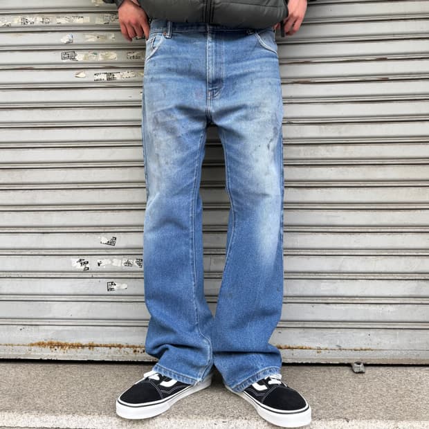 00‘s Levi’s 517 Boot Cut