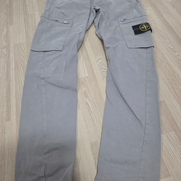 스톤아일랜드 그레이 색상 카고 바지34