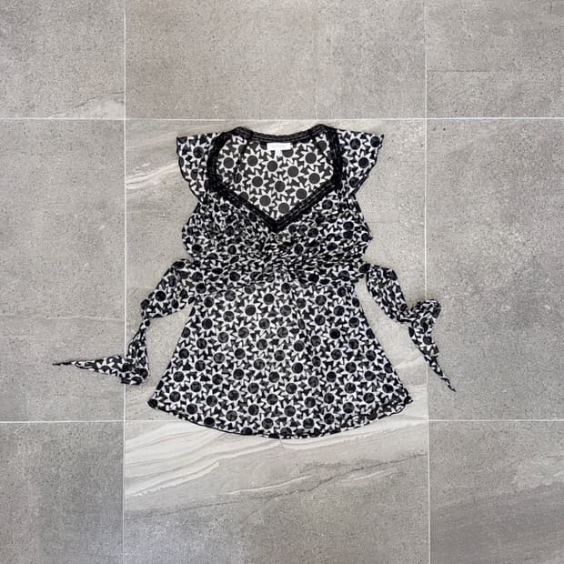 KOOKAI black & white sunflower ribbon bl