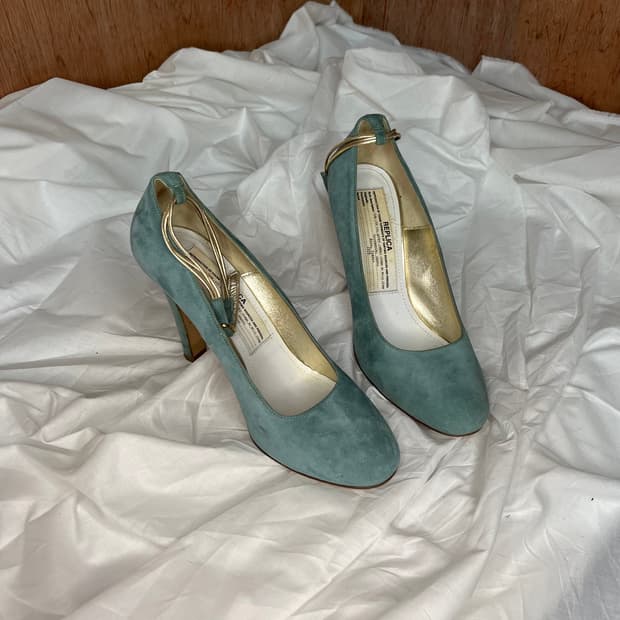 메종 마르지엘라 레플리카 스웨이드 펌프스