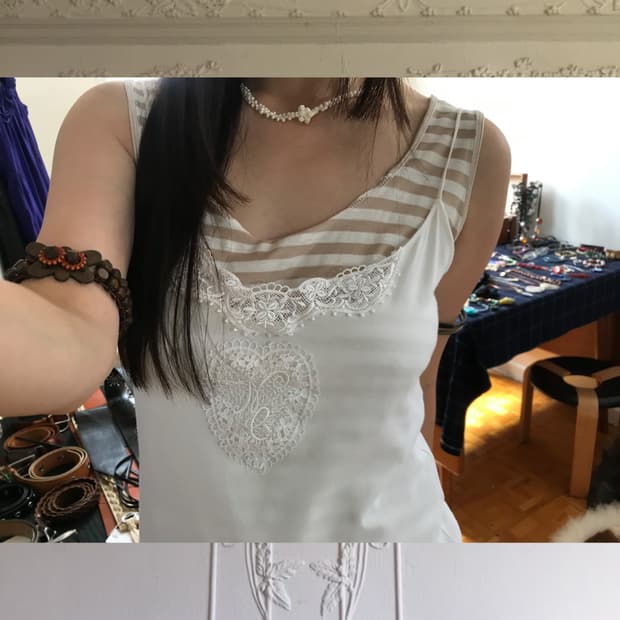 vintage white pattern sleeveless