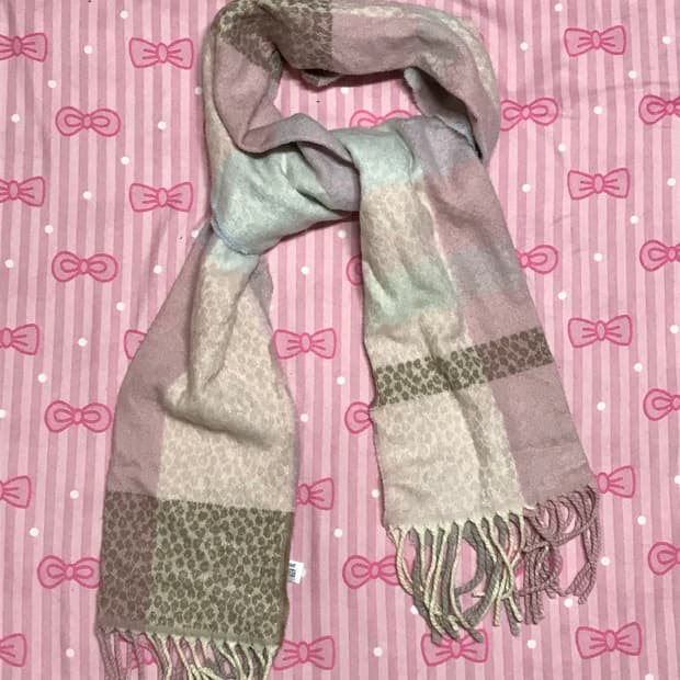 핑크 호피 목도리