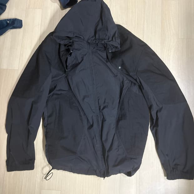 쿠어 볼레로 윈드브레이커