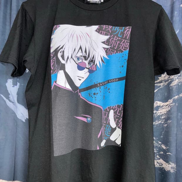 반다이 고죠사토루 반팔티 M