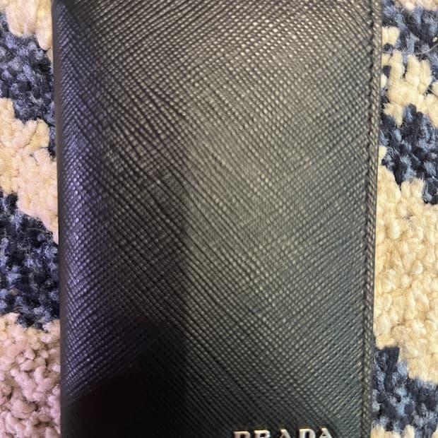 PRADA 사피아노 남자 카드지갑